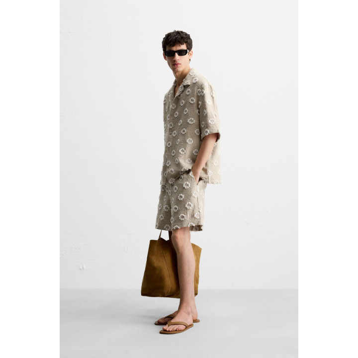 ШОРТЫ-БЕРМУДЫ ЖАККАРД С РЕЛЬЕФНЫМ РИСУНКОМ