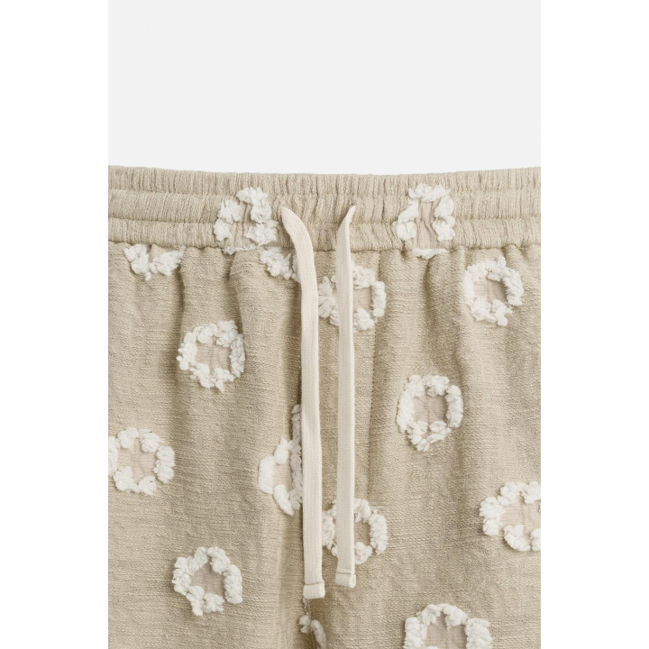 ШОРТЫ-БЕРМУДЫ ЖАККАРД С РЕЛЬЕФНЫМ РИСУНКОМ