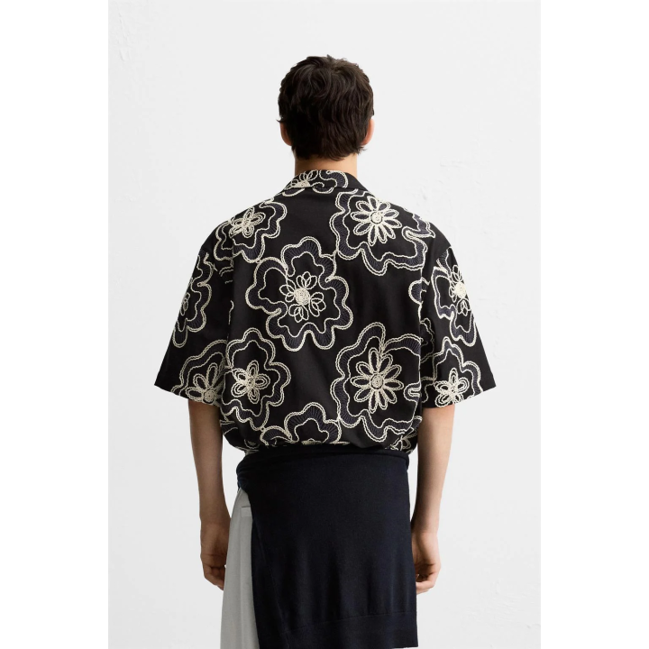 РУБАШКА С РЕЛЬЕФНОЙ ВЫШИВКОЙ