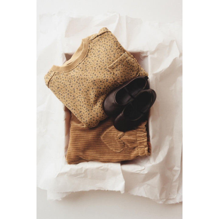 БРЮКИ BAGGY ИЗ ВЕЛЬВЕТА С КАРМАНАМИ-СЕРДЕЧКАМИ