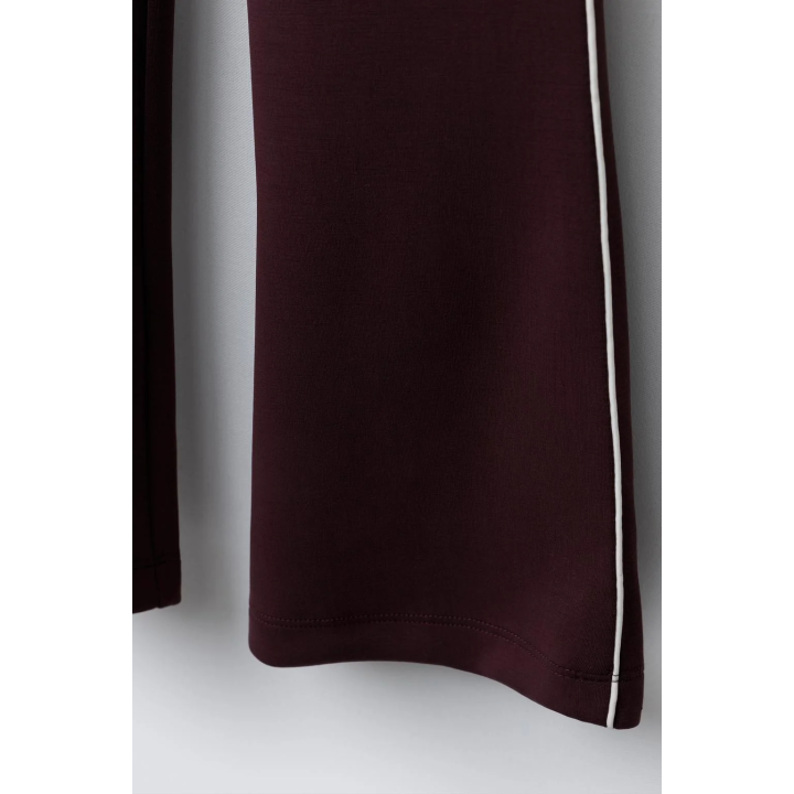 РАСКЛЕШЕННЫЕ БРЮКИ ИЗ МОДАЛА С КОНТРАСТНОЙ ОТДЕЛКОЙ