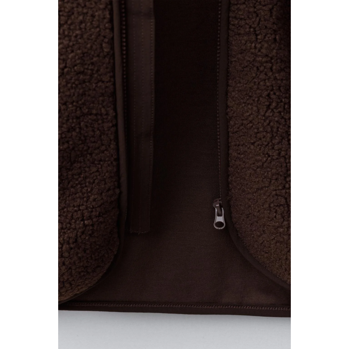 КУРТКА ИЗ ИСКУССТВЕННОЙ ОВЧИНЫ С ОТОРОЧКОЙ