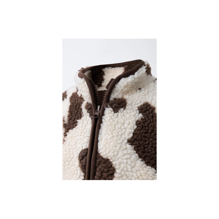 КУРТКА ИЗ ИСКУССТВЕННОЙ ОВЧИНЫ С КОРОВЬИМ ПРИНТОМ