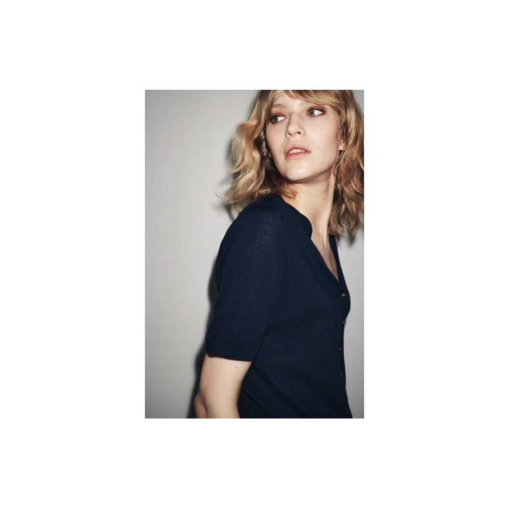 КАРДИГАН ИЗ 100% ЭКСТРАТОНКОЙ ШЕРСТИ С КОРОТКИМ РУКАВОМ