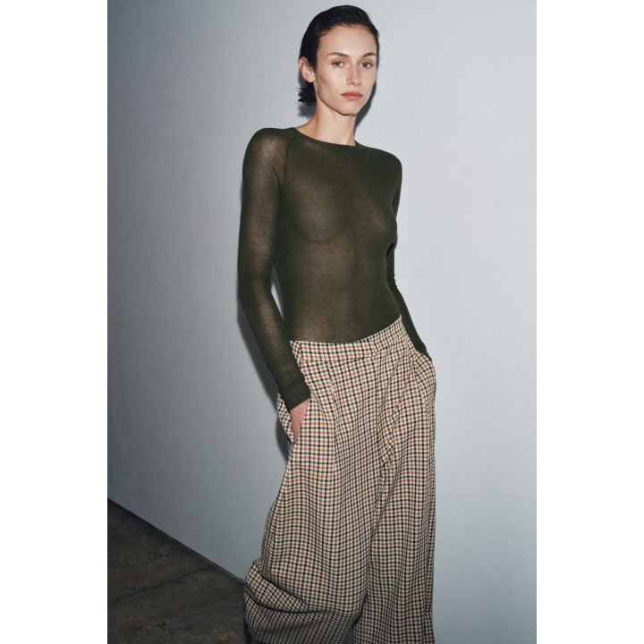 ТОП ИЗ ОЧЕНЬ ТОНКОГО ТРИКОТАЖА