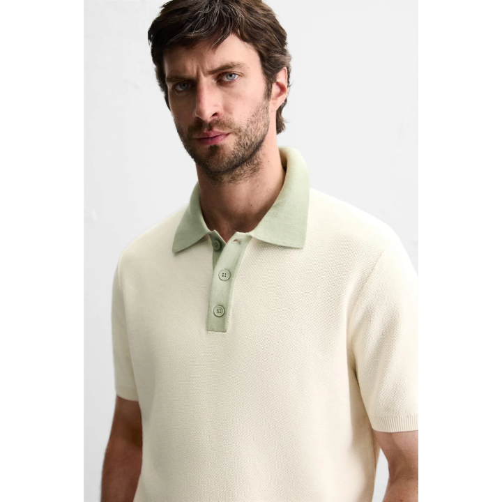 ТРИКОТАЖНОЕ ПОЛО С КОНТРАСТНОЙ ОТДЕЛКОЙ