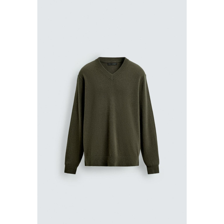 Свитер воротником v из 100% шерсти