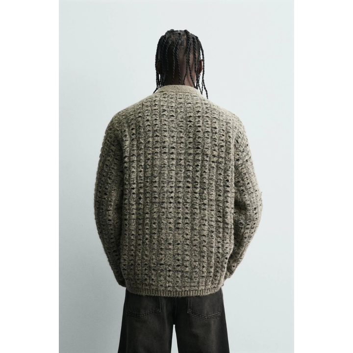 Кардиган с рельефным узором