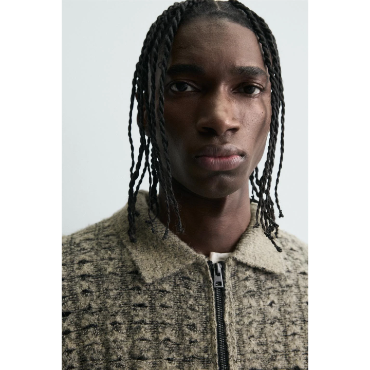 Кардиган с рельефным узором