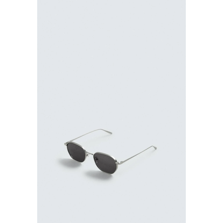 ОВАЛЬНЫЕ СОЛНЦЕЗАЩИТНЫЕ ОЧКИ