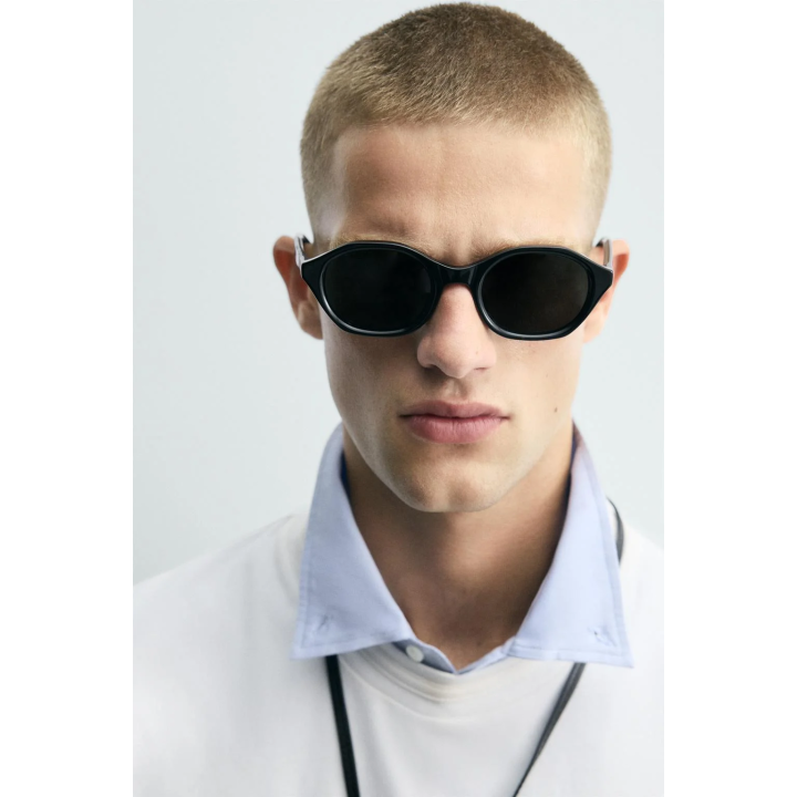 СОЛНЦЕЗАЩИТНЫЕ ОЧКИ ОВАЛЬНОЙ ФОРМЫ