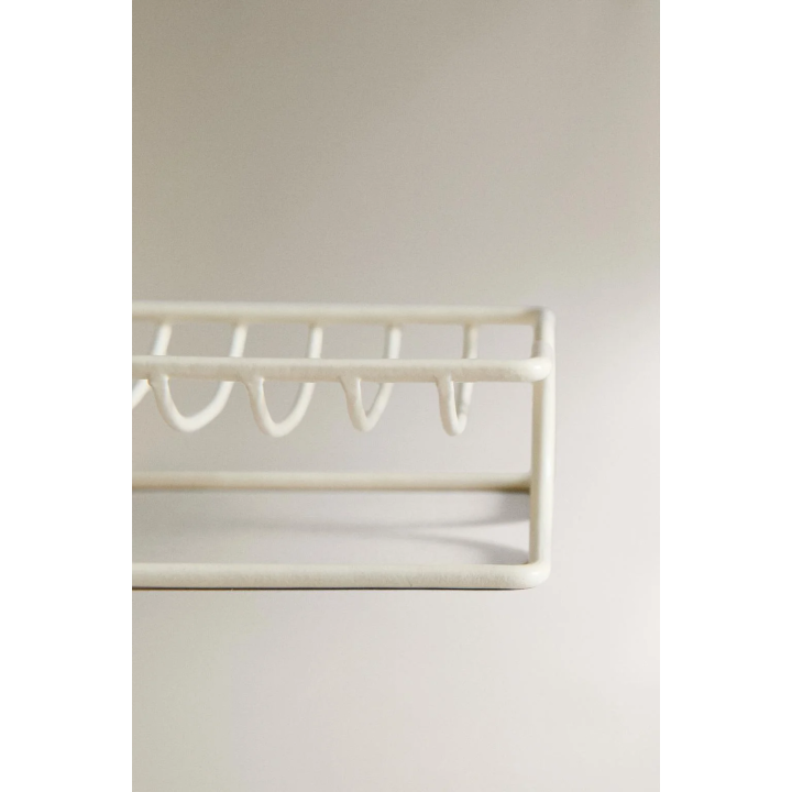 СОЛНЦЕЗАЩИТНЫЕ ОЧКИ ОВАЛЬНОЙ ФОРМЫ