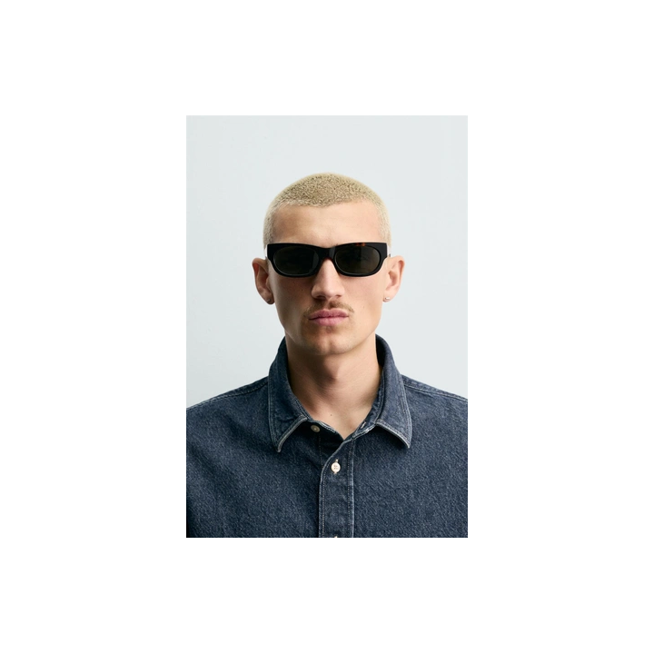 ПРЯМОУГОЛЬНЫЕ СОЛНЦЕЗАЩИТНЫЕ ОЧКИ