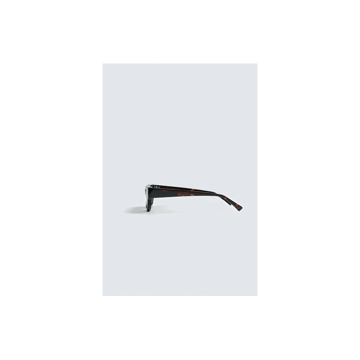 ПРЯМОУГОЛЬНЫЕ СОЛНЦЕЗАЩИТНЫЕ ОЧКИ