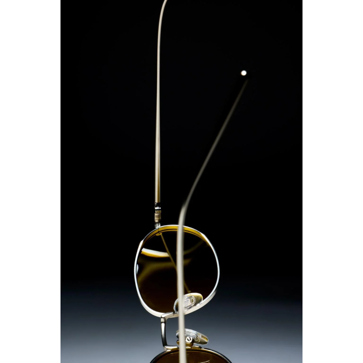 СОЛНЦЕЗАЩИТНЫЕ ОЧКИ В МЕТАЛЛИЧЕСКОЙ КРУГЛОЙ ОПРАВЕ