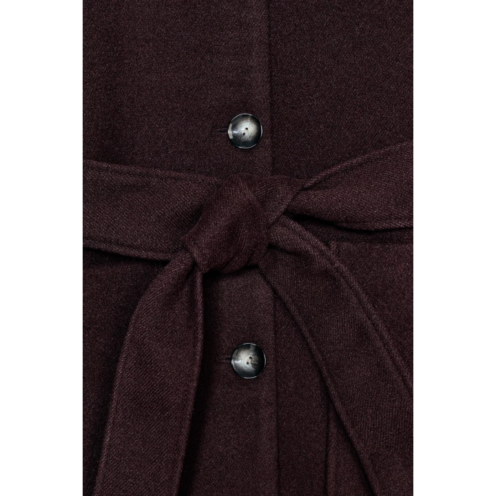 ДЛИННОЕ ПАЛЬТО С ПОЯСОМ