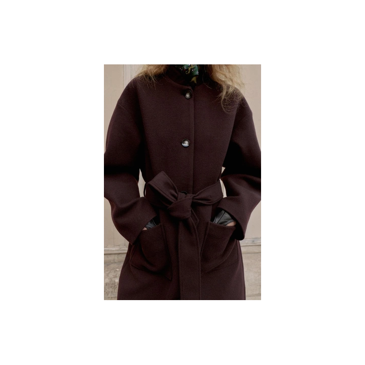 ДЛИННОЕ ПАЛЬТО С ПОЯСОМ