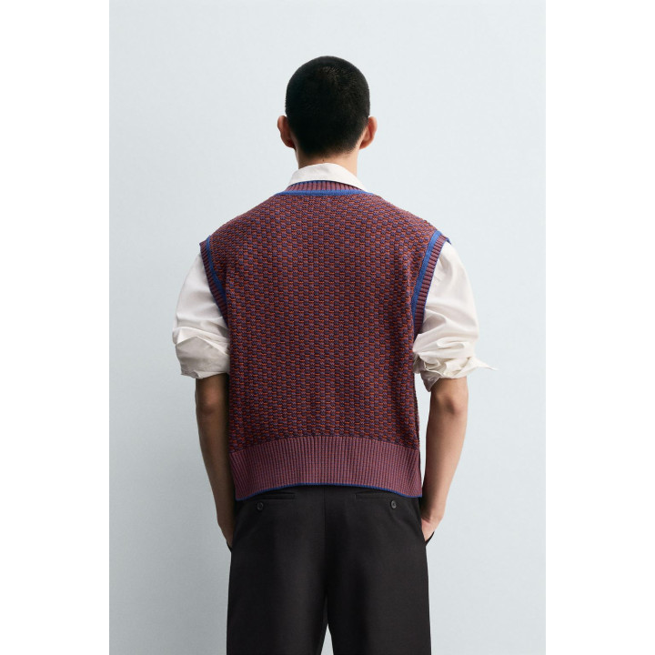 КОНТРАСТНЫЙ ТРИКОТАЖНЫЙ ЖИЛЕТ