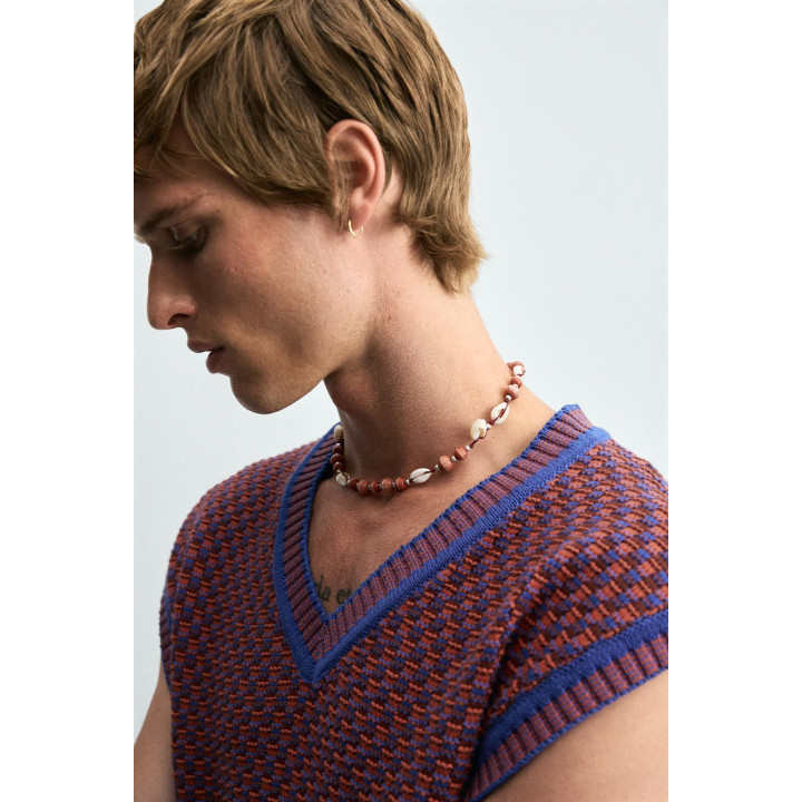 КОНТРАСТНЫЙ ТРИКОТАЖНЫЙ ЖИЛЕТ