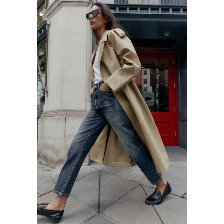 ПЛАЩ С ПОЯСОМ