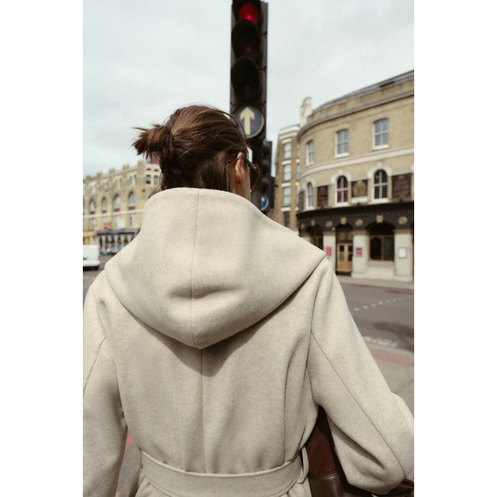 МЯГКОЕ ПАЛЬТО С КАПЮШОНОМ