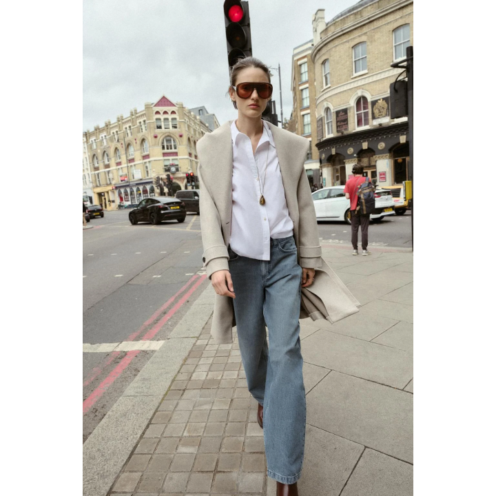 МЯГКОЕ ПАЛЬТО С КАПЮШОНОМ