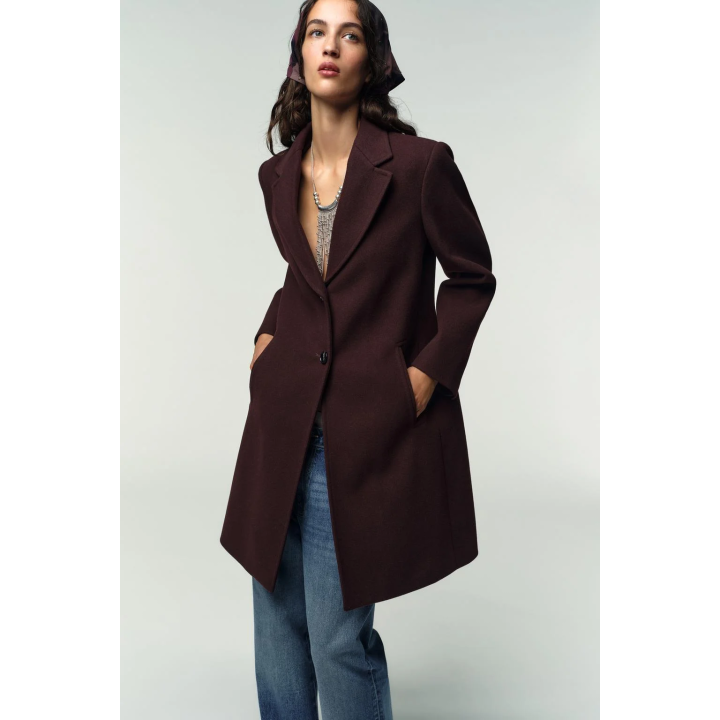 ПАЛЬТО ИЗ МЯГКОЙ ТКАНИ С ПОДПЛЕЧНИКАМИ