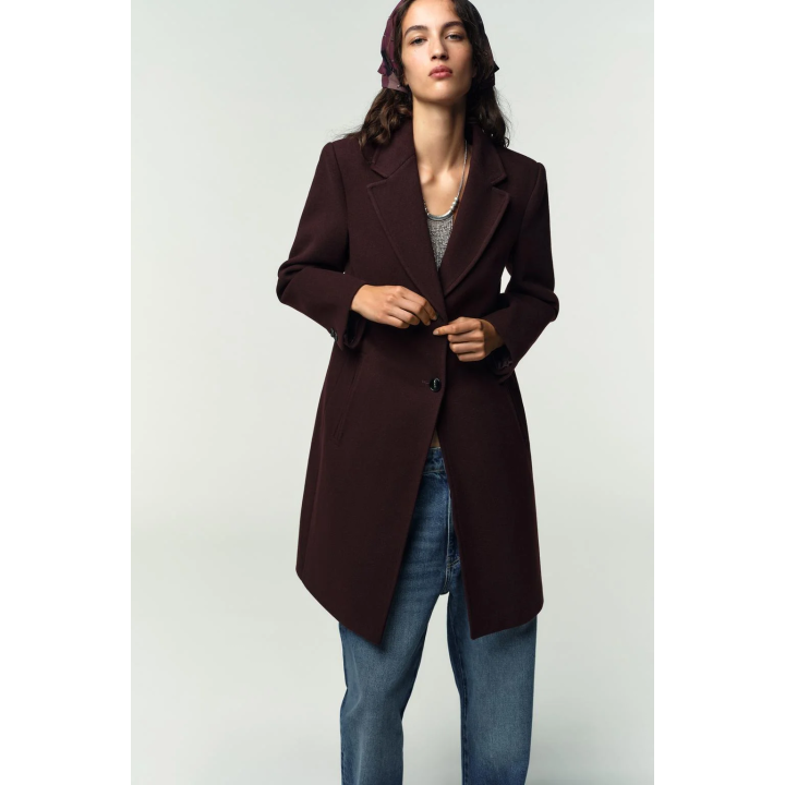 ПАЛЬТО ИЗ МЯГКОЙ ТКАНИ С ПОДПЛЕЧНИКАМИ