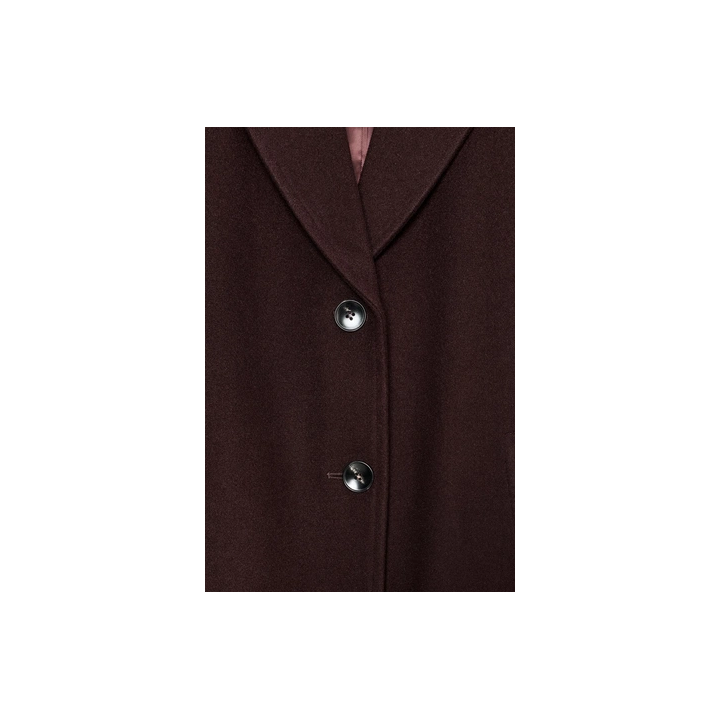 ПАЛЬТО ИЗ МЯГКОЙ ТКАНИ С ПОДПЛЕЧНИКАМИ