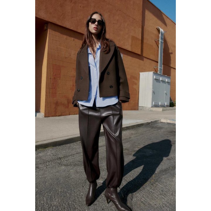 КОРОТКОЕ ДВУБОРТНОЕ ПАЛЬТО