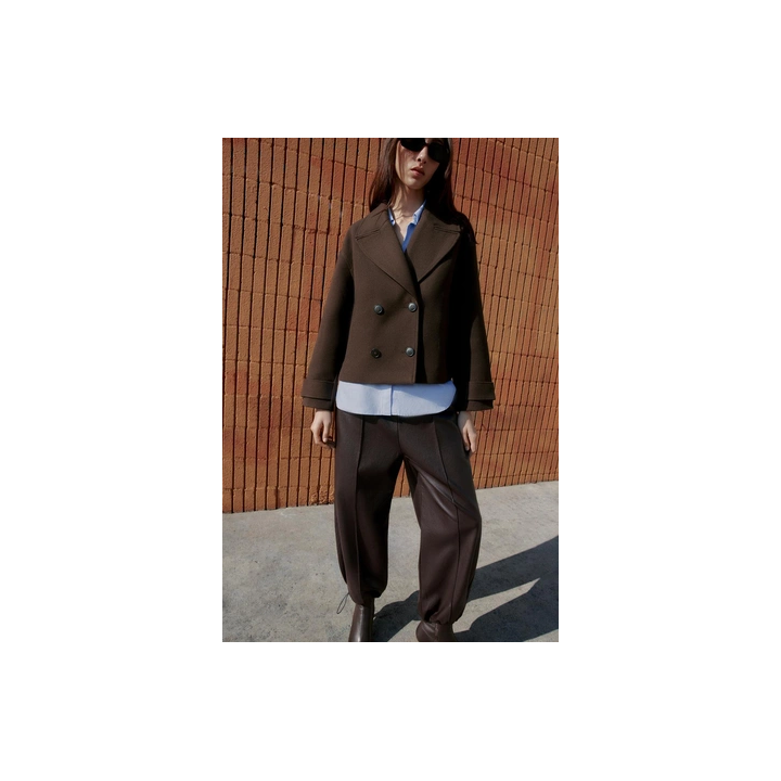 КОРОТКОЕ ДВУБОРТНОЕ ПАЛЬТО