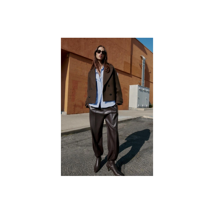 КОРОТКОЕ ДВУБОРТНОЕ ПАЛЬТО