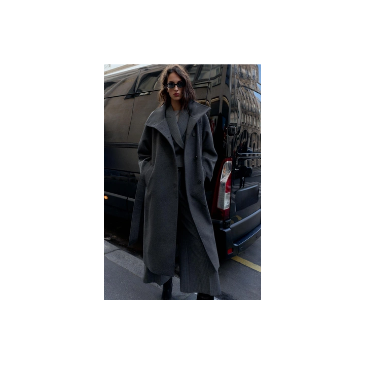 ПАЛЬТО С ВЫСОКИМ ВОРОТНИКОМ ИЗ МЯГКОЙ ТКАНИ С ПОЯСОМ