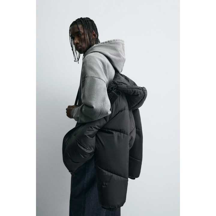 Техническая куртка с водоотталкивающим эффектом