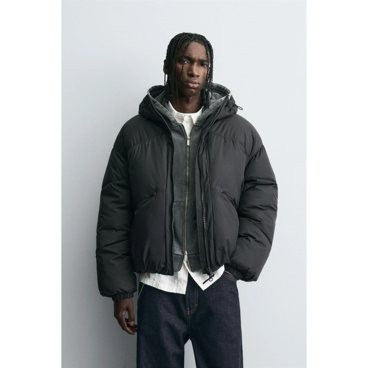 Техническая куртка с водоотталкивающим эффектом