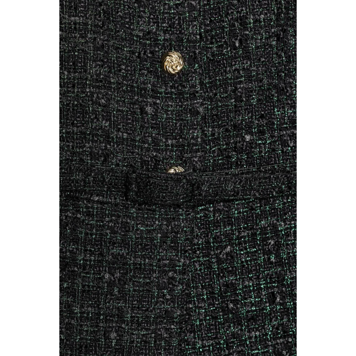 ЖИЛЕТ ИЗ РЕЛЬЕФНОЙ ТКАНИ С РЕМНЕМ И БЛЕСТЯЩЕЙ НИТЬЮ