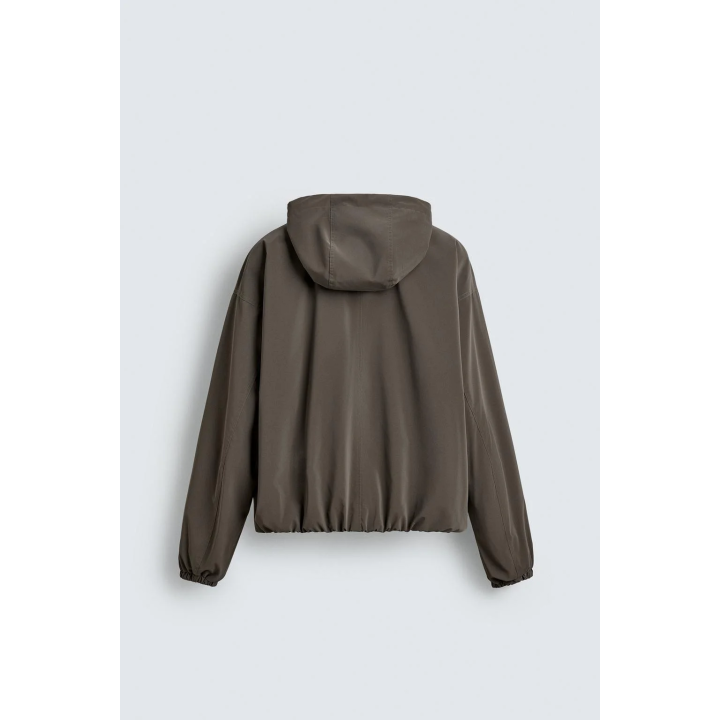 КУРТКА ИЗ ВЫСОКОТЕХНОЛОГИЧНОЙ ТКАНИ С КАПЮШОНОМ