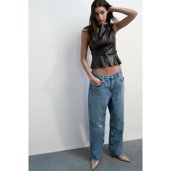 ТОП С ЭФФЕКТОМ КОЖИ И ПОЯСОМ