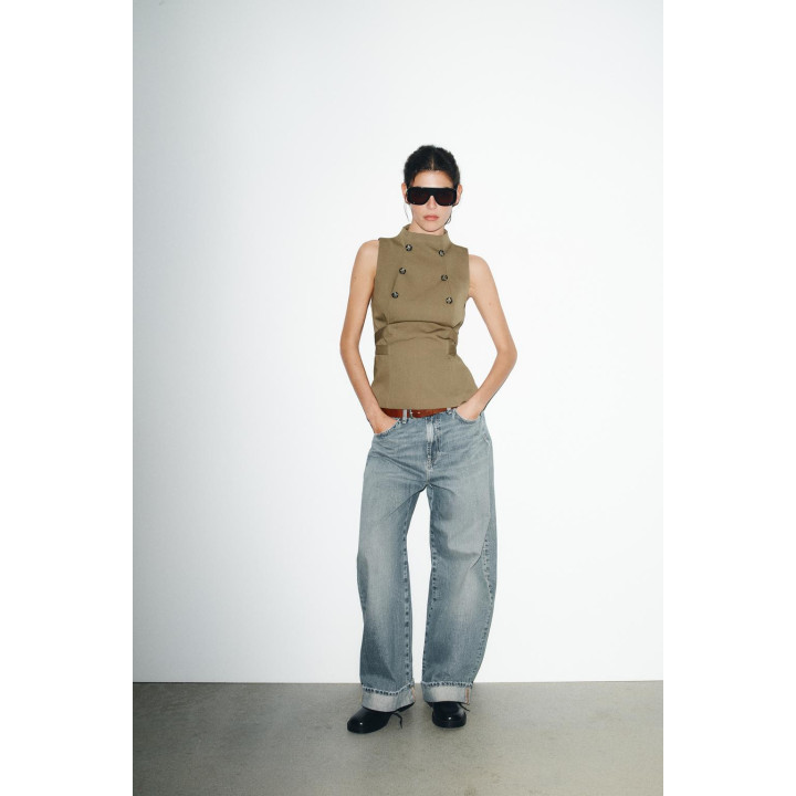 ТОП С ПУГОВИЦАМИ