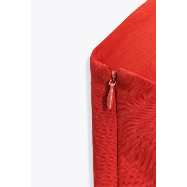 ТОП С ОТКРЫТЫМИ ПЛЕЧАМИ И БАСКОЙ