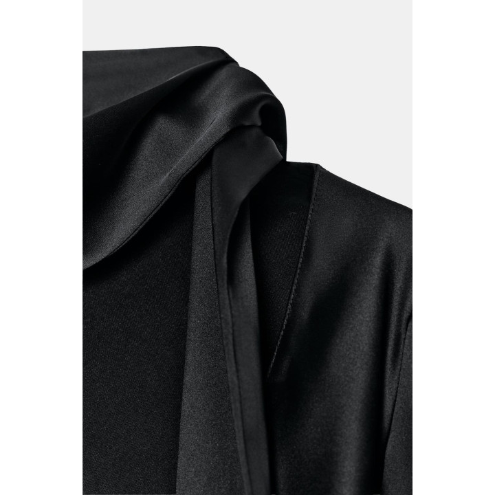 АТЛАСНАЯ РУБАШКА С ШАРФОМ