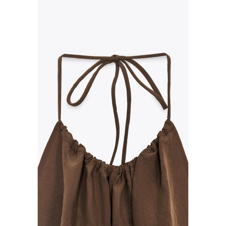 ПЛАТЬЕ ИЗ СТРУЯЩЕЙСЯ ТКАНИ С ГОРЛОВИНОЙ ХАЛТЕР И ОТКРЫТОЙ СПИНОЙ