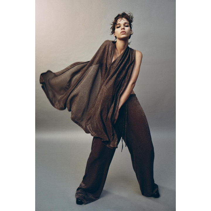 НАКИДКА АСИММЕТРИЧНОГО КРОЯ ИЗ МЕТАЛЛИЗИРОВАННОЙ НИТИ