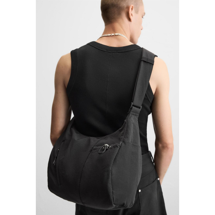 СУМКА ИЗ ВЫСОКОТЕХНОЛОГИЧНОЙ ТКАНИ С КАРМАНАМИ