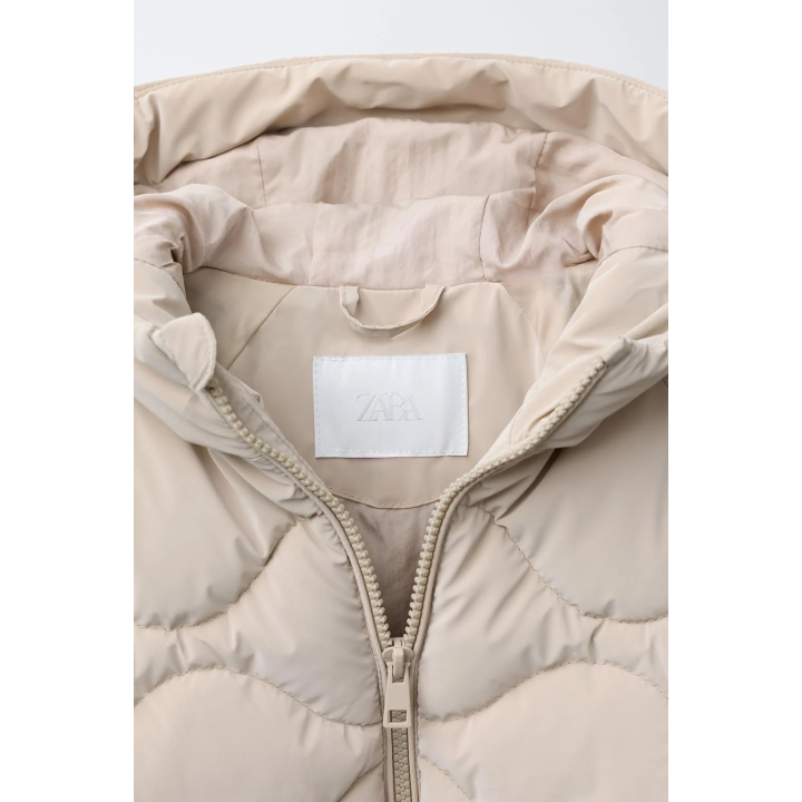 СТЕГАНАЯ КУРТКА ИЗ ПРОРЕЗИНЕННОЙ ТКАНИ