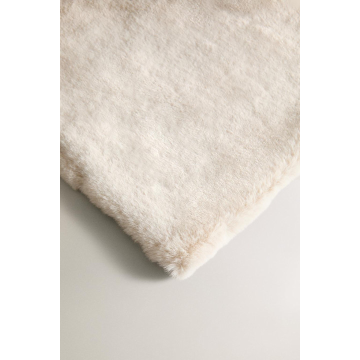 Плед из искусственного меха