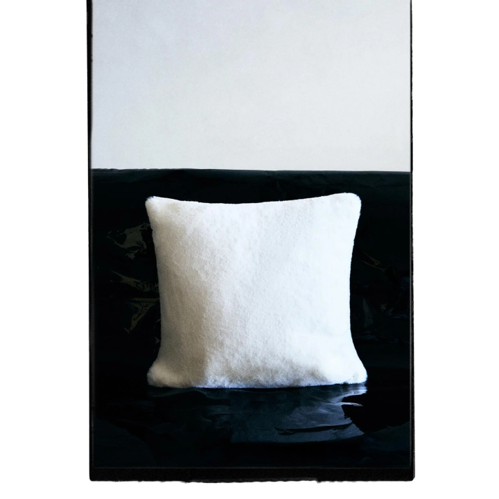 FAUX FUR CUSHION COVER