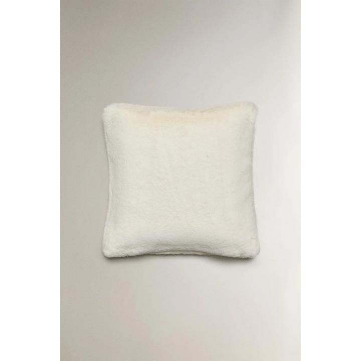 FAUX FUR CUSHION COVER