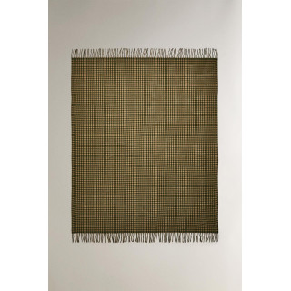 Плед в клетку с бахромой