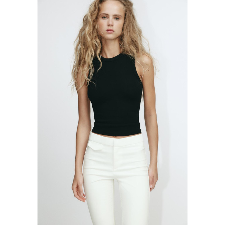 Мини-брюки с расклешенными штанинами